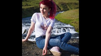 સ્ટ્રીમર ઓલ્યાશા 1080p (મેટ્રોનોમ) સાથે કમ ન કરવાનો પ્રયાસ કરો